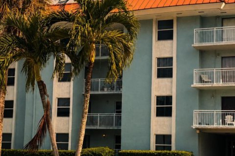 Condo in Plantation, Florida, 3 bedrooms  № 2251722 - photo 2