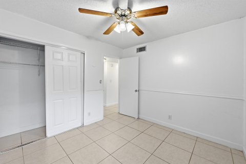 Condo in Plantation, Florida, 3 bedrooms  № 2251722 - photo 26