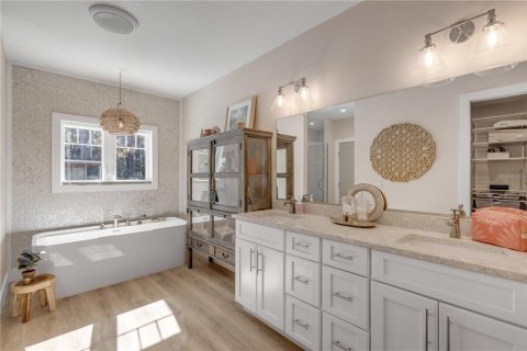 Villa ou maison à vendre à New Smyrna Beach, Floride: 4 chambres, 222.78 m2 № 2099570 - photo 30