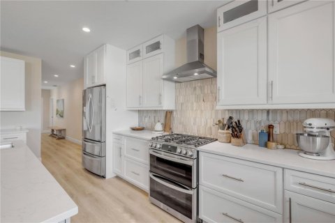 Villa ou maison à vendre à New Smyrna Beach, Floride: 4 chambres, 222.78 m2 № 2099570 - photo 21