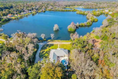 Villa ou maison à New Smyrna Beach, Floride 4 chambres, 222.78 m2 № 2099570
