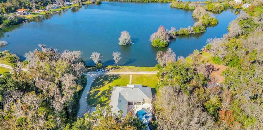 Villa ou maison à New Smyrna Beach, Floride 4 chambres, 222.78 m2 № 2099570