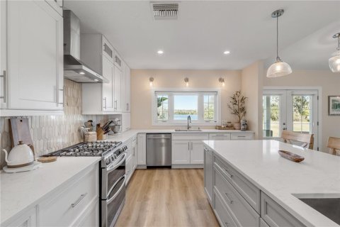 Villa ou maison à vendre à New Smyrna Beach, Floride: 4 chambres, 222.78 m2 № 2099570 - photo 26