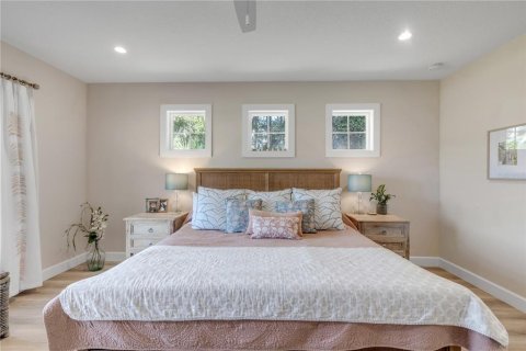 Villa ou maison à vendre à New Smyrna Beach, Floride: 4 chambres, 222.78 m2 № 2099570 - photo 28