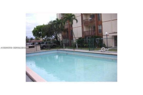 Condominio en alquiler en Miami, Florida, 2 dormitorios, 72.65 m2 № 2248447 - foto 20