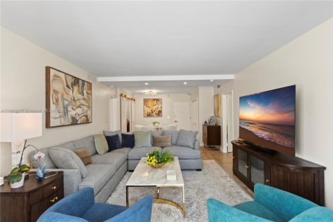 House in Miami Beach, Florida 2 bedrooms, 95.69 sq.m. № 2012866 - photo 28