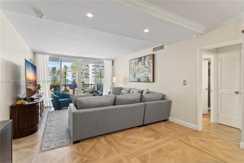 House in Miami Beach, Florida 2 bedrooms, 95.69 sq.m. № 2012866 - photo 30