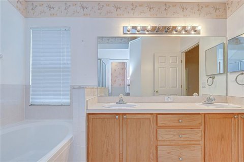 Casa en venta en Tampa, Florida, 3 dormitorios, 151.34 m2 № 2218117 - foto 23