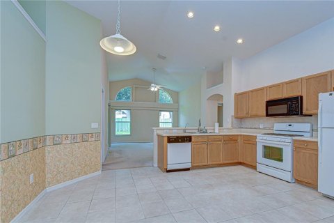 Casa en venta en Tampa, Florida, 3 dormitorios, 151.34 m2 № 2218117 - foto 9