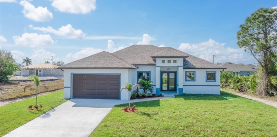 Villa ou maison à Lehigh Acres, Floride 3 chambres, 148.92 m2 № 1874280