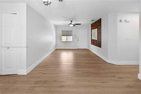 Купить кондоминиум в Дорал, Флорида 3 спальни, 123.56м2, № 1981746 - фото 8