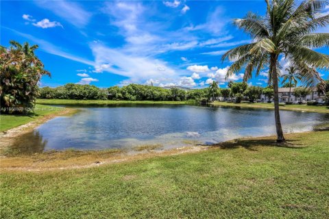 Купить кондоминиум в Дорал, Флорида 3 спальни, 123.56м2, № 1981746 - фото 15