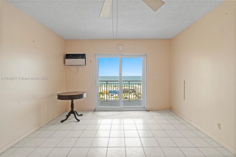Condominio en venta en Fort Lauderdale, Florida, 1 dormitorio, 60.11 m2 № 1842679 - foto 4