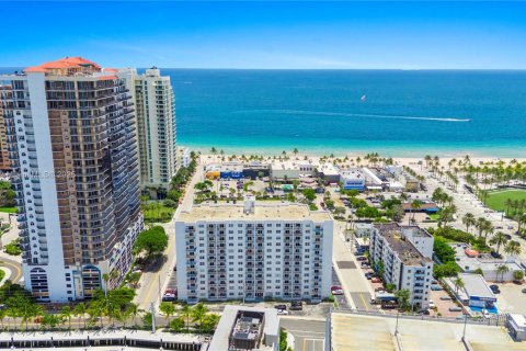 Condominio en venta en Fort Lauderdale, Florida, 1 dormitorio, 60.11 m2 № 1842679 - foto 2