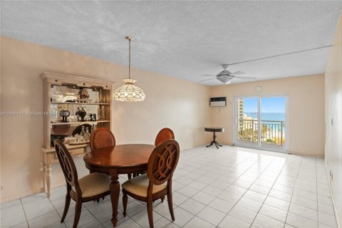 Condominio en venta en Fort Lauderdale, Florida, 1 dormitorio, 60.11 m2 № 1842679 - foto 5