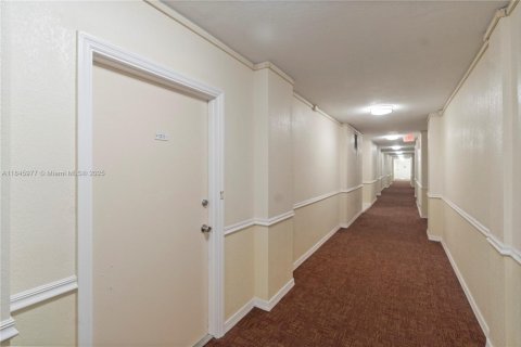 Condominio en venta en Fort Lauderdale, Florida, 1 dormitorio, 60.11 m2 № 1842679 - foto 21