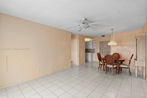 Condominio en venta en Fort Lauderdale, Florida, 1 dormitorio, 60.11 m2 № 1842679 - foto 6
