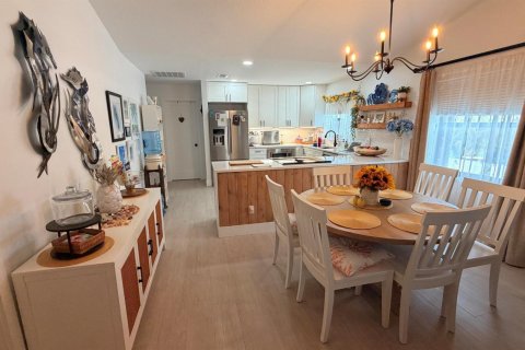 Copropriété à vendre à Stuart, Floride: 3 chambres, 119.75 m2 № 2387951 - photo 3