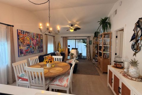 Copropriété à vendre à Stuart, Floride: 3 chambres, 119.75 m2 № 2387951 - photo 2