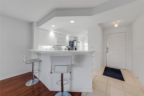 Condo in North Port, Florida, 2 bedrooms  № 1792112 - photo 6