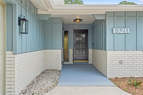 House in Largo, Florida 4 bedrooms, 161.84 sq.m. № 1681686 - photo 3