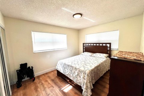 Condominio en venta en Margate, Florida, 2 dormitorios, 89 m2 № 2194968 - foto 3
