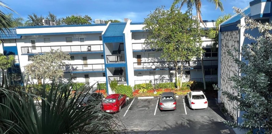 Condominio en Margate, Florida, 2 dormitorios № 2194968