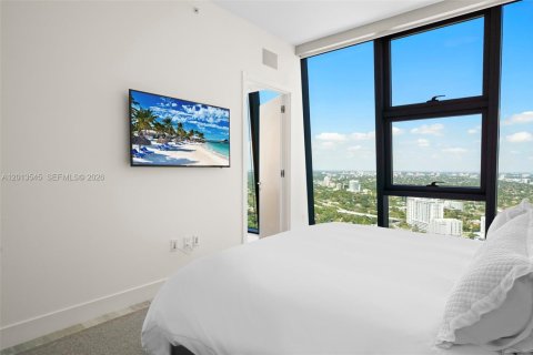 Condo in Miami, Florida, 2 bedrooms  № 2076332 - photo 11