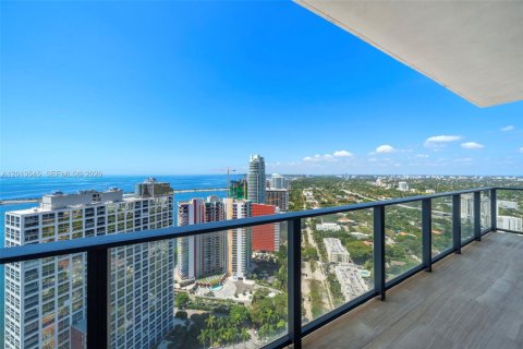 Condo in Miami, Florida, 2 bedrooms  № 2076332 - photo 24