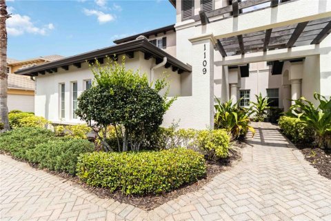 Condominio en venta en Bradenton, Florida, 3 dormitorios, 216.65 m2 № 1649144 - foto 2