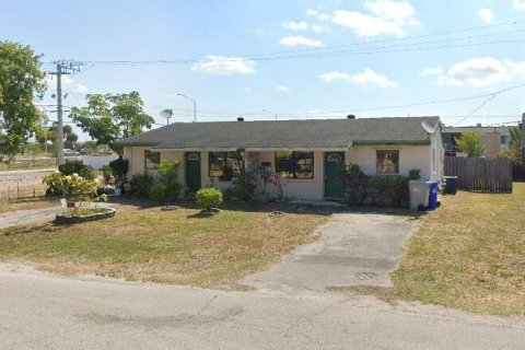 Commercial property in Pompano Beach, Florida 164.99 sq.m. № 2083516