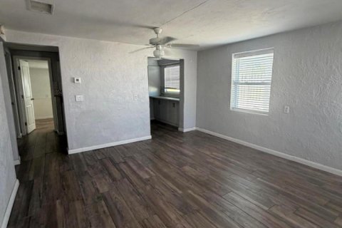 Villa ou maison à louer à Hobe Sound, Floride: 2 chambres, 18.58 m2 № 2431591 - photo 4