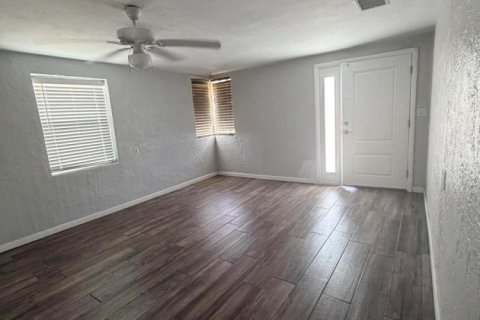 Villa ou maison à louer à Hobe Sound, Floride: 2 chambres, 18.58 m2 № 2431591 - photo 13