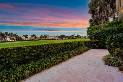 Villa ou maison à vendre à Palm Beach Gardens, Floride: 4 chambres, 334.45 m2 № 2358033 - photo 2