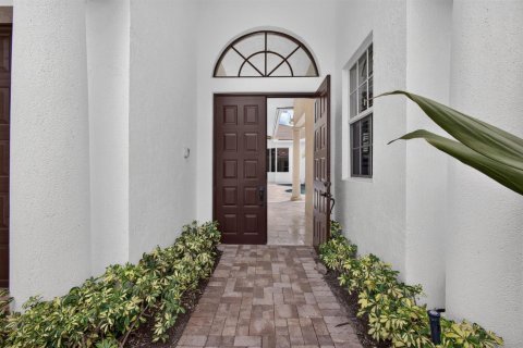 Villa ou maison à vendre à Palm Beach Gardens, Floride: 4 chambres, 334.45 m2 № 2358033 - photo 5