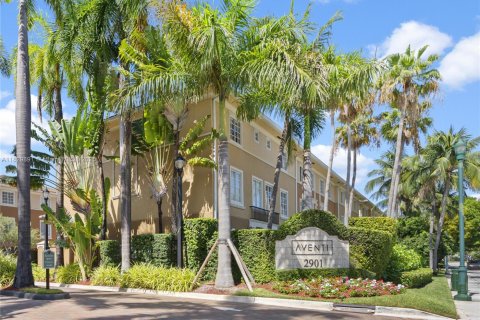 Touwnhouse à Aventura, Floride 2 chambres, 122.26 m2 № 2060085