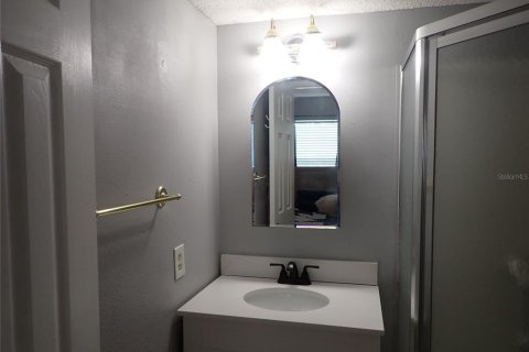 Condo in Port Charlotte, Florida, 2 bedrooms  № 2379005 - photo 27