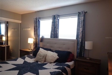 Condo in Port Charlotte, Florida, 2 bedrooms  № 2379005 - photo 24