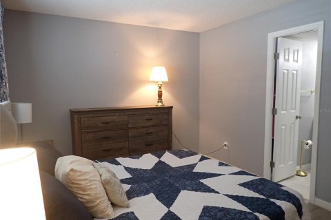 Condo in Port Charlotte, Florida, 2 bedrooms  № 2379005 - photo 21