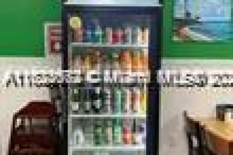 Propiedad comercial en venta en Pembroke Pines, Florida № 1957393 - foto 8