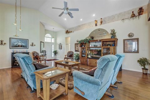 House in Ocala, Florida 3 bedrooms, 152.82 sq.m. № 2157485 - photo 7