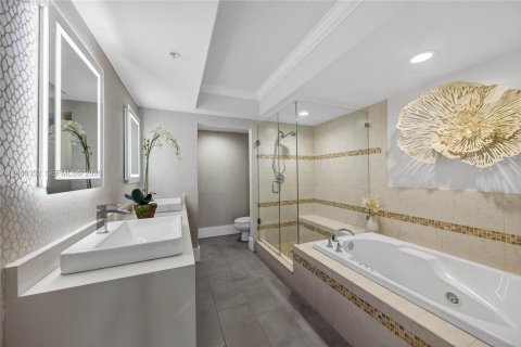 Купить кондоминиум в Форт-Лодердейл, Флорида 2 спальни, 114.83м2, № 2032445 - фото 25