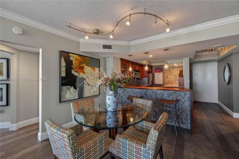 Купить кондоминиум в Форт-Лодердейл, Флорида 2 спальни, 114.83м2, № 2032445 - фото 14