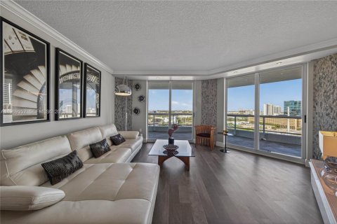 Купить кондоминиум в Форт-Лодердейл, Флорида 2 спальни, 114.83м2, № 2032445 - фото 17