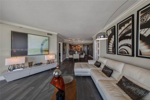 Купить кондоминиум в Форт-Лодердейл, Флорида 2 спальни, 114.83м2, № 2032445 - фото 20