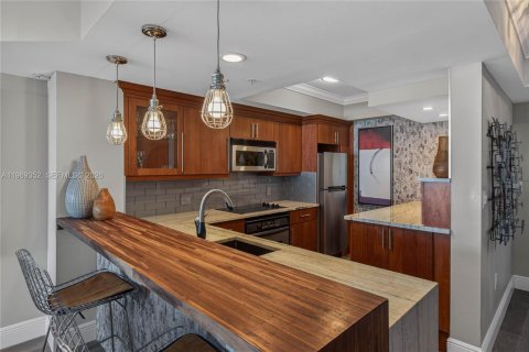 Купить кондоминиум в Форт-Лодердейл, Флорида 2 спальни, 114.83м2, № 2032445 - фото 9