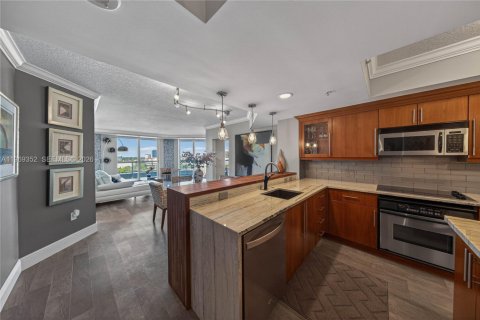 Купить кондоминиум в Форт-Лодердейл, Флорида 2 спальни, 114.83м2, № 2032445 - фото 7