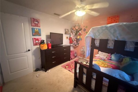 House in North Port, Florida 3 bedrooms, 182.74 sq.m. № 2216490 - photo 15