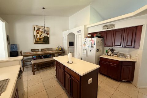 House in North Port, Florida 3 bedrooms, 182.74 sq.m. № 2216490 - photo 9