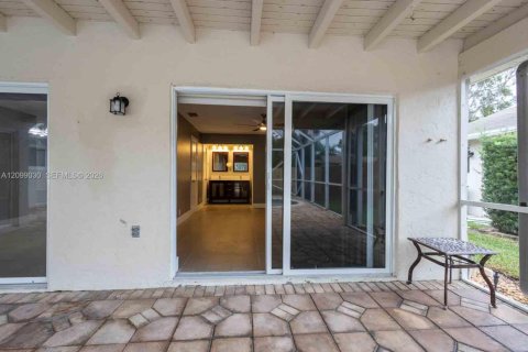 Casa en venta en Coral Springs, Florida, 4 dormitorios, 181.53 m2 № 2394997 - foto 13